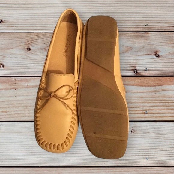 LIKE NEW Crossroads “Molly”Loafers EUC Sz 8 1/2 - Picture 2 of 3